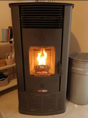 ΛΕΒΗΤΑΣ PELLET ΜΒΖ * 24 KW - ΙΤΑΛΙΚΟΣ ΕΣΩΤΕΡΙΚΟΣ ΥΔΡΑΥΛΙΚΟΣ - ΣΥΝΔΕΣΗ ΜΕ ΤΑ ΣΩΜΑΤΑ ΚΑΛΟΡΙΦΕΡ