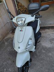 Piaggio Fly 50 2010-thumb-1