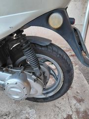 Piaggio Fly 50 2010-thumb-5