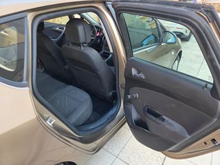 Opel Astra 2013 Comfort-thumb-9