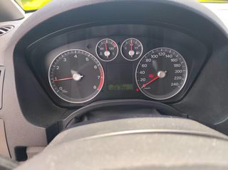 Ford Focus C-Max 2007 CHIA-thumb-11