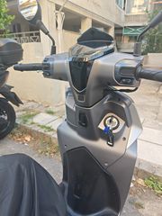 Sym Symphony ST 200i 2024 TOP-BOX-thumb-2