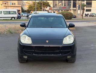 Porsche Cayenne 2004-thumb-4