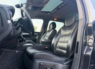 Porsche Cayenne 2004-thumb-7