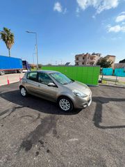 Renault Clio 2010-thumb-3