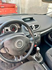 Renault Clio 2010-thumb-5