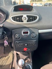 Renault Clio 2010-thumb-7
