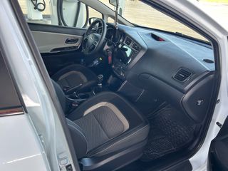 Kia Ceed / cee'd 2013-thumb-5
