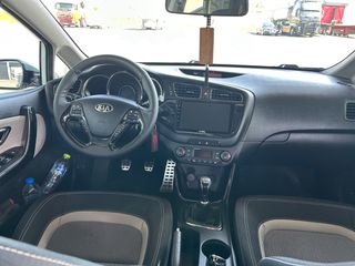 Kia Ceed / cee'd 2013-thumb-7
