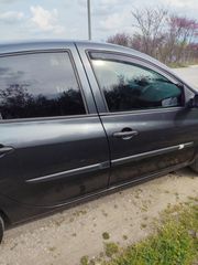 Renault Clio 2006-thumb-4