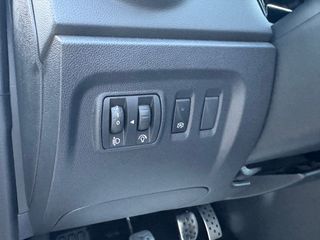 Renault Captur 2018 BOSE-thumb-15