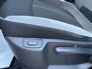 Renault Captur 2018 BOSE-thumb-16
