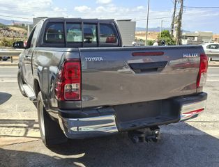 Toyota Hilux 2019-thumb-2