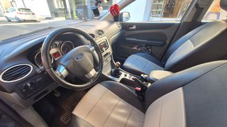 Ford Focus 2011 STATION WAGON-thumb-6