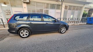 Ford Focus 2011 STATION WAGON-thumb-8