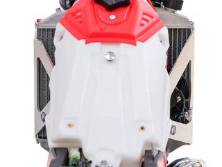 AXP Fast-Cleaning Radiator Guards - Red-thumb-4