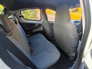 Citroen C1 2012-thumb-18