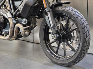 Ducati Scrambler 2020 ICON DARK-thumb-8