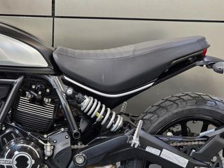Ducati Scrambler 2020 ICON DARK-thumb-15