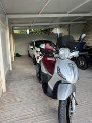 Piaggio Beverly 350 2012-thumb-2