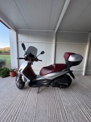 Piaggio Beverly 350 2012-thumb-3