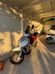 Piaggio Beverly 350 2012-thumb-7