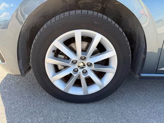 Skoda Scala 2021-thumb-7
