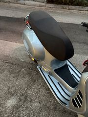 Vespa GTS 300 2023-thumb-4