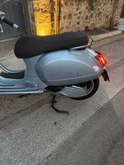 Vespa GTS 300 2023-thumb-6