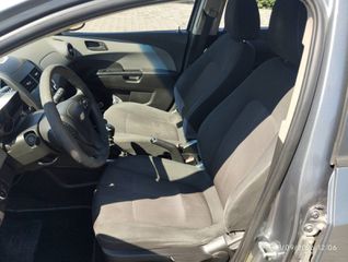 Chevrolet Aveo 2013-thumb-15