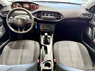 Peugeot 308 2016-thumb-6