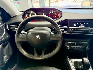 Peugeot 308 2016-thumb-8
