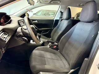 Peugeot 308 2016-thumb-9