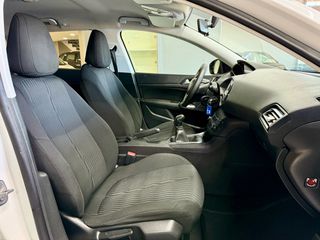 Peugeot 308 2016-thumb-11