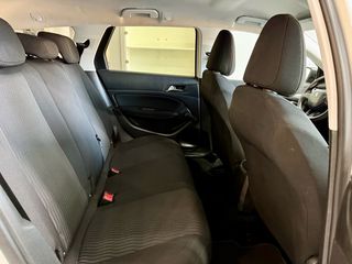 Peugeot 308 2016-thumb-15