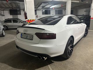 Audi A5 2010-thumb-14