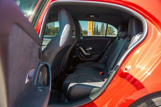Mercedes-Benz A 200 2020-thumb-50