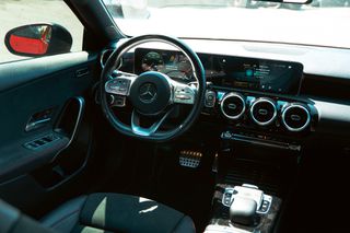Mercedes-Benz A 200 2020-thumb-55
