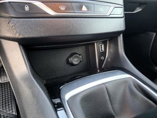 Peugeot 3008 2017 1.6 BLUEHDI 120HP-thumb-41