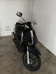 Piaggio Beverly 300i Tourer 2009