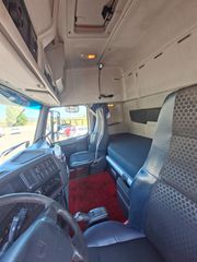 Volvo 2011 FH13 420-thumb-12