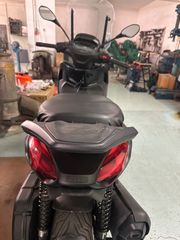 Piaggio Beverly 400 2022-thumb-1