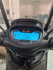 Piaggio Beverly 400 2022-thumb-2