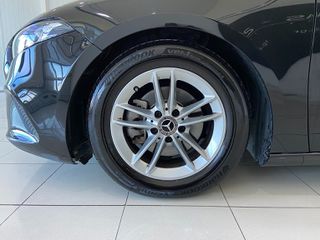 Mercedes-Benz A 180 2020 STYLE 1.3-thumb-24