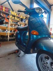 Vespa 125 2000 ET4-thumb-1