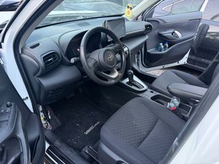 Toyota Yaris Cross 2025-thumb-10
