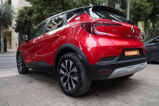 Renault Captur 2023 1.3 TCe 140hp EQUILIBRE PLUS EDC Hybrid MHEV-thumb-1