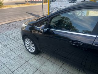 Ford Fiesta 2016 Titanium-thumb-3