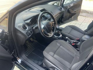Ford Fiesta 2016 Titanium-thumb-12
