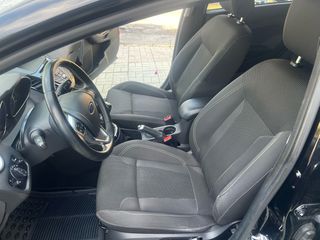 Ford Fiesta 2016 Titanium-thumb-17